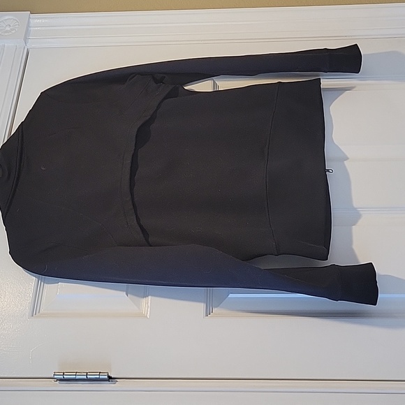 Zella women's black jacket venting, stylish, pockets slimming - Picture 3 of 6